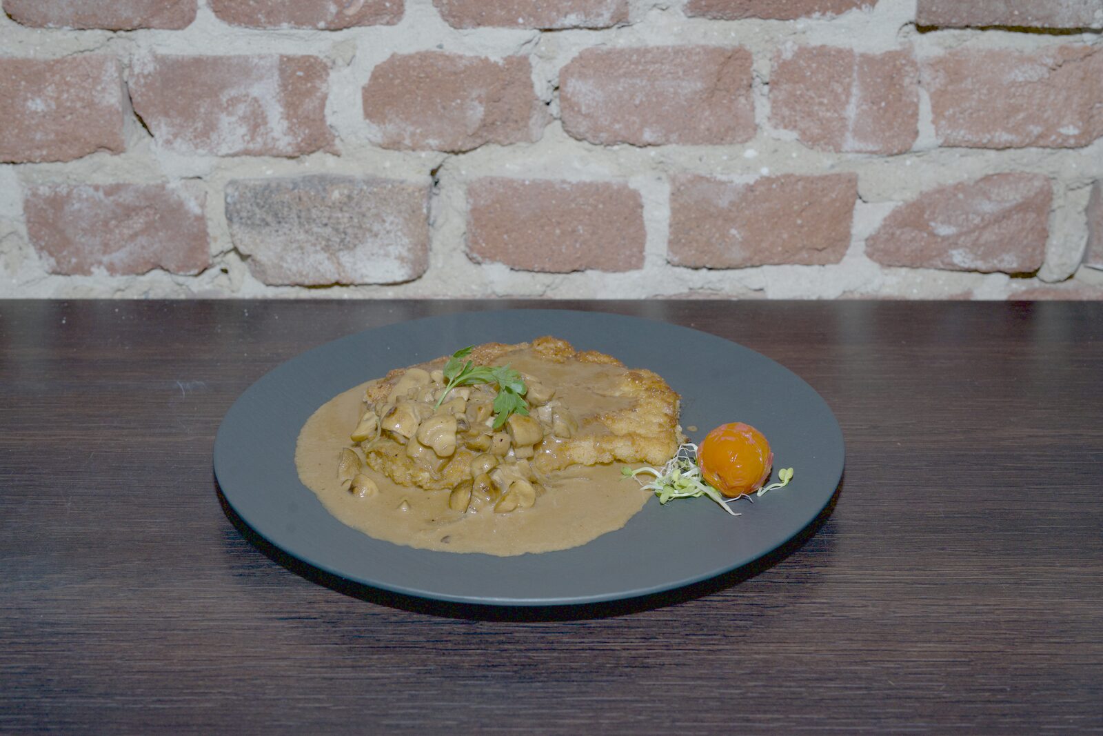 Schnitzel mit Champignonrahm