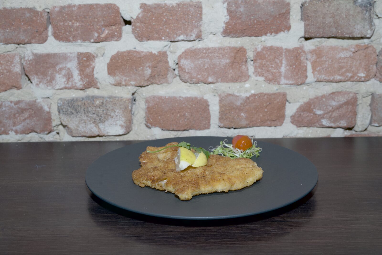 Schnitzel Wiener Art mit Zitrone
